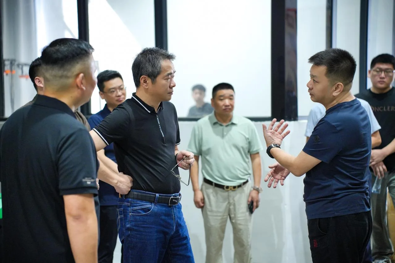 宜春市招商考察团在郑福兰堂仓储物流中心交流